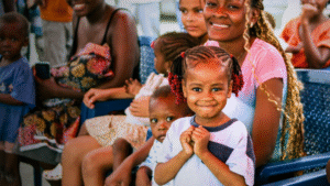 Plus de 10 millions d’enfants protégés contre la poliomyélite dans le cadre de campagnes transfrontalières coordonnées en Angola, en RDC et en Namibie