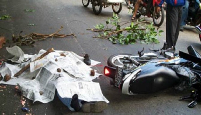 mort d'un conducteur de moto jakarta à Backel